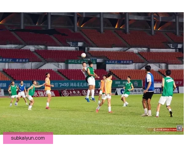 联赛总部新闻：新赛季规则更新与展望，球队备战状态引人关注