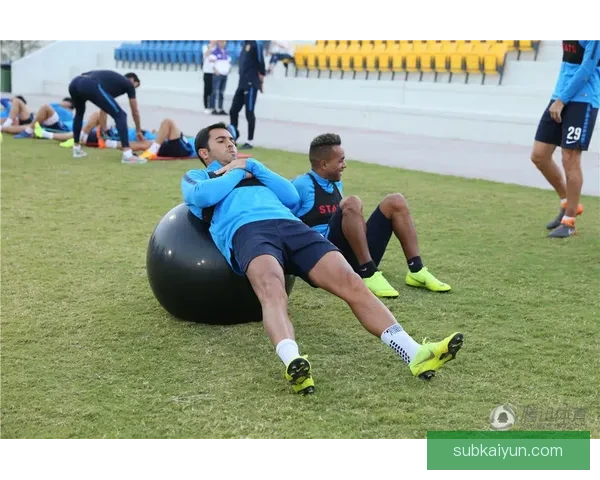 足球球员近期动态：多名球星状态回暖表现稳健